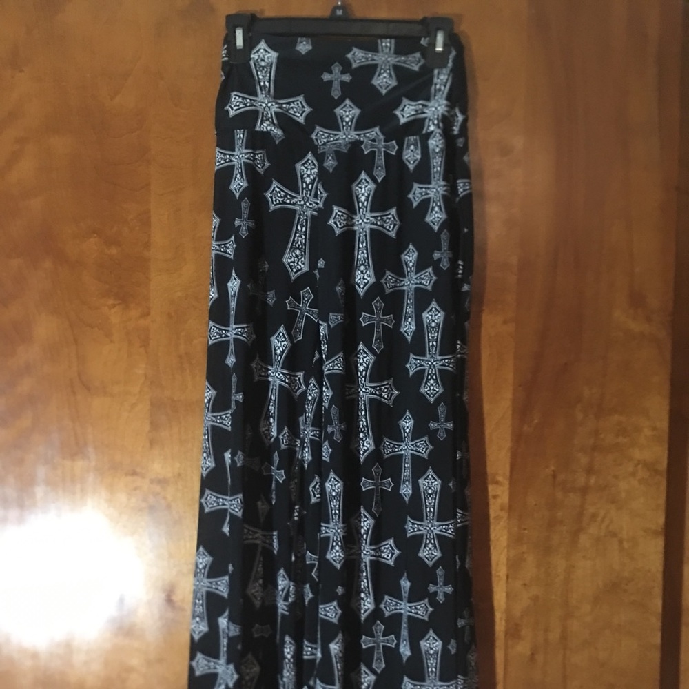 Flowy/flare bottoms